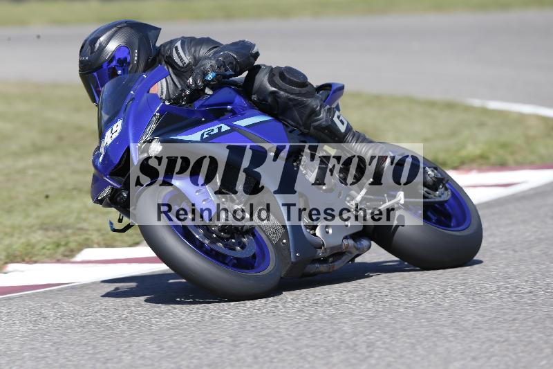 Archiv-2025/49 26.08.2025 Cornu Master School ADR/rot-rouge/349